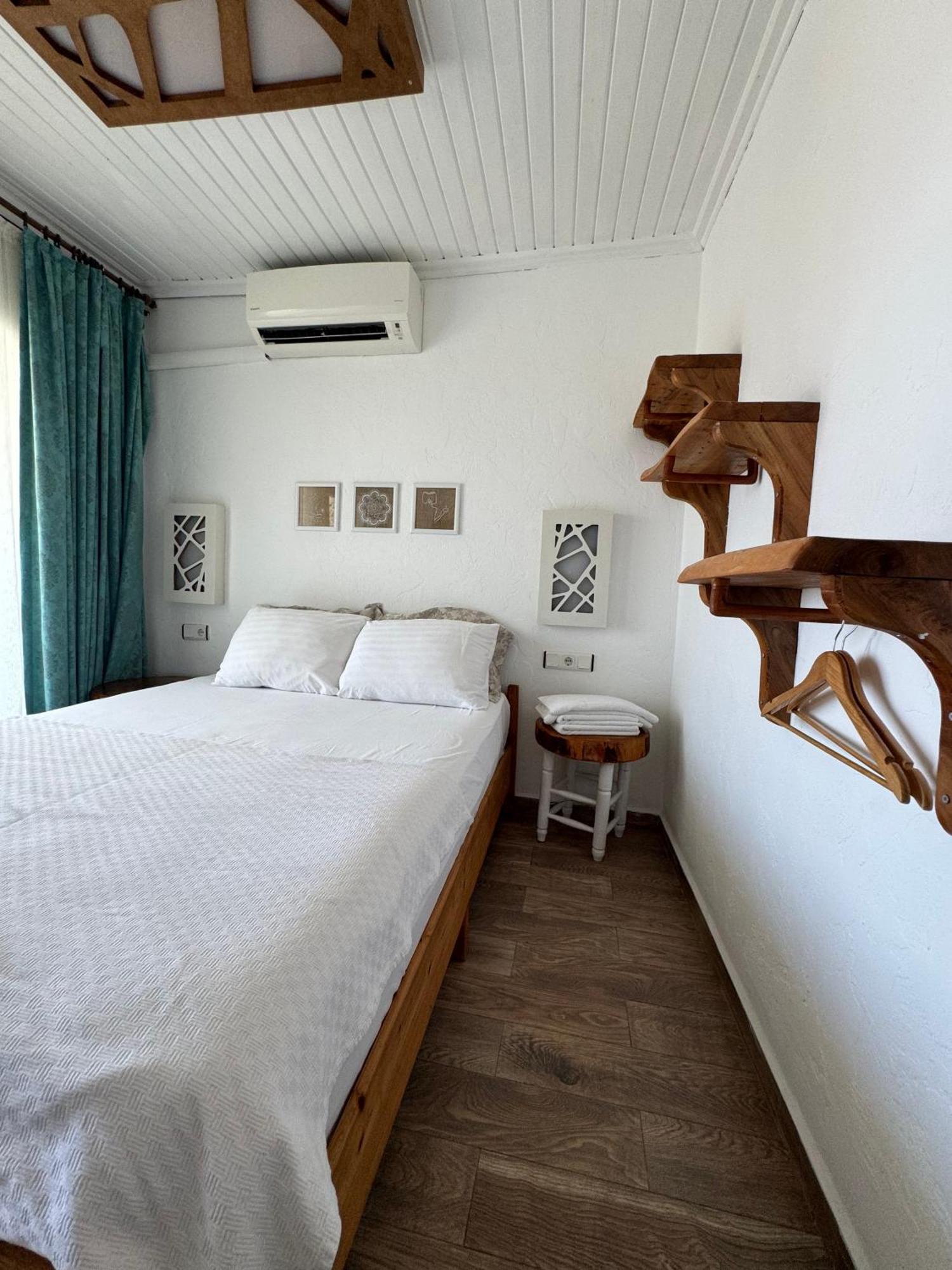 Ceneviz Hotel Adrasan Esterno foto