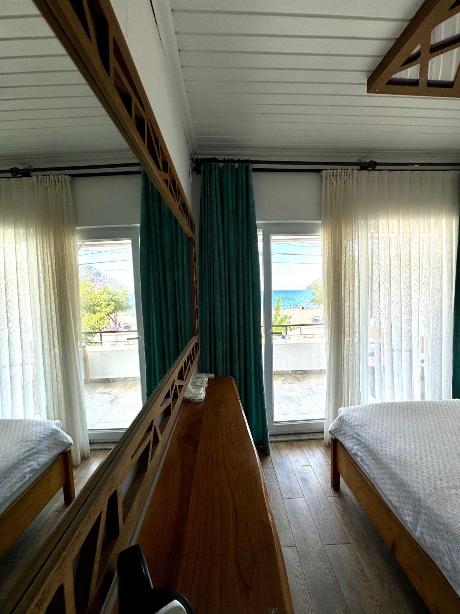 Ceneviz Hotel Adrasan Esterno foto